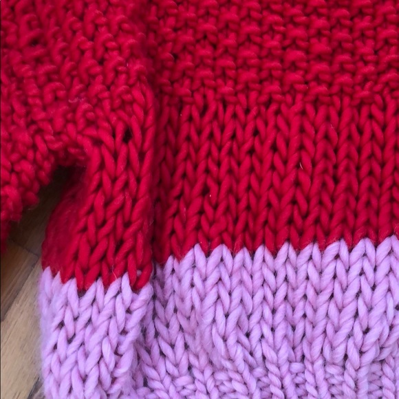 Bubble Sleeve Handmade Sweater - Picture 2 of 3